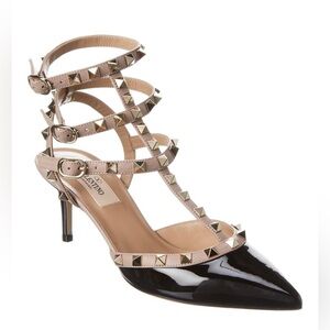 Valentino Rockstud Pumps In Black Patent Leather